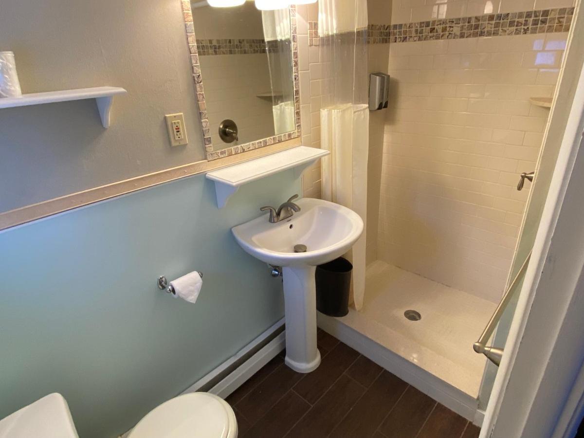 Bondville Bromley View Inn المظهر الخارجي الصورة