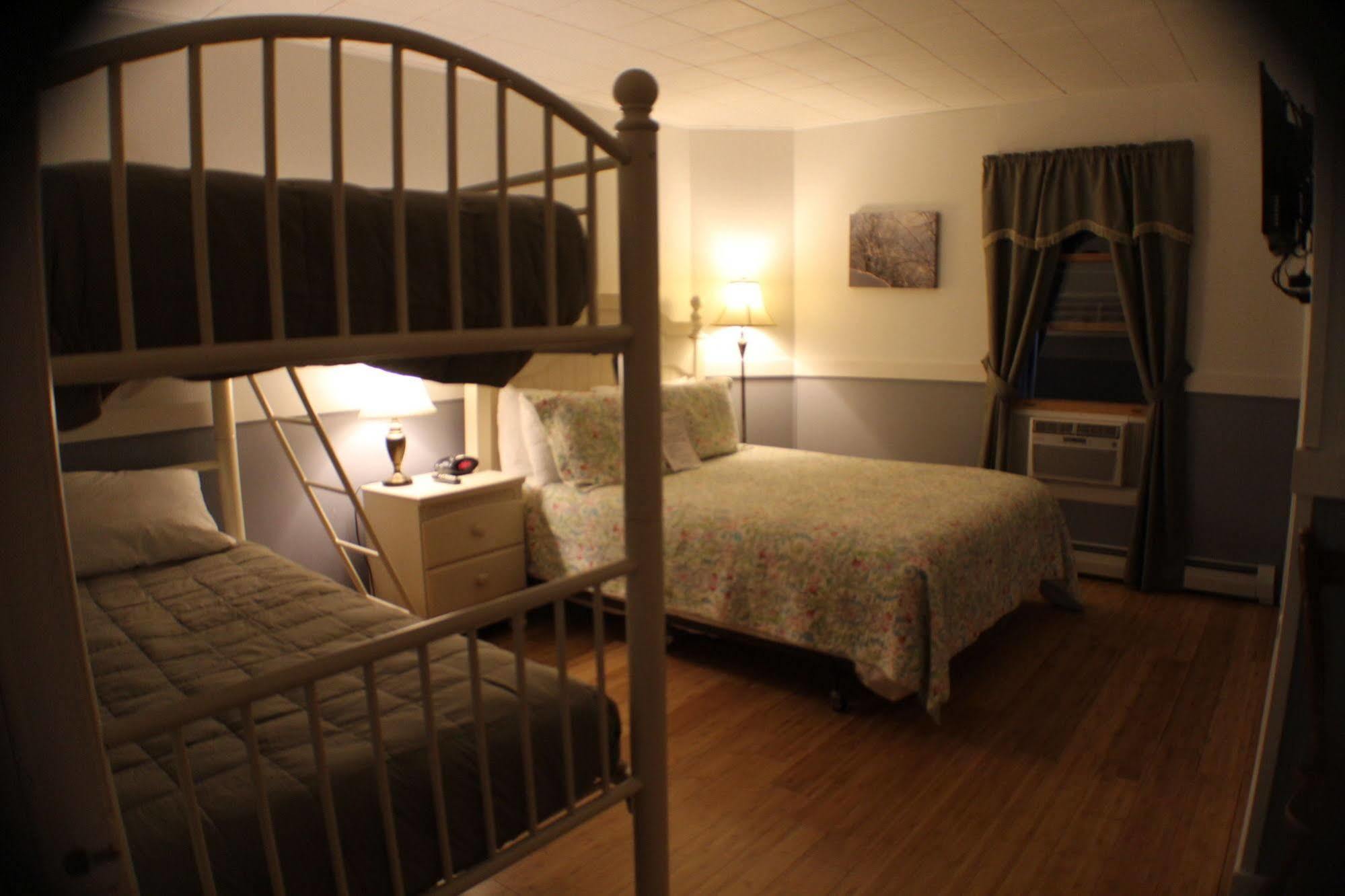 Bondville Bromley View Inn المظهر الخارجي الصورة