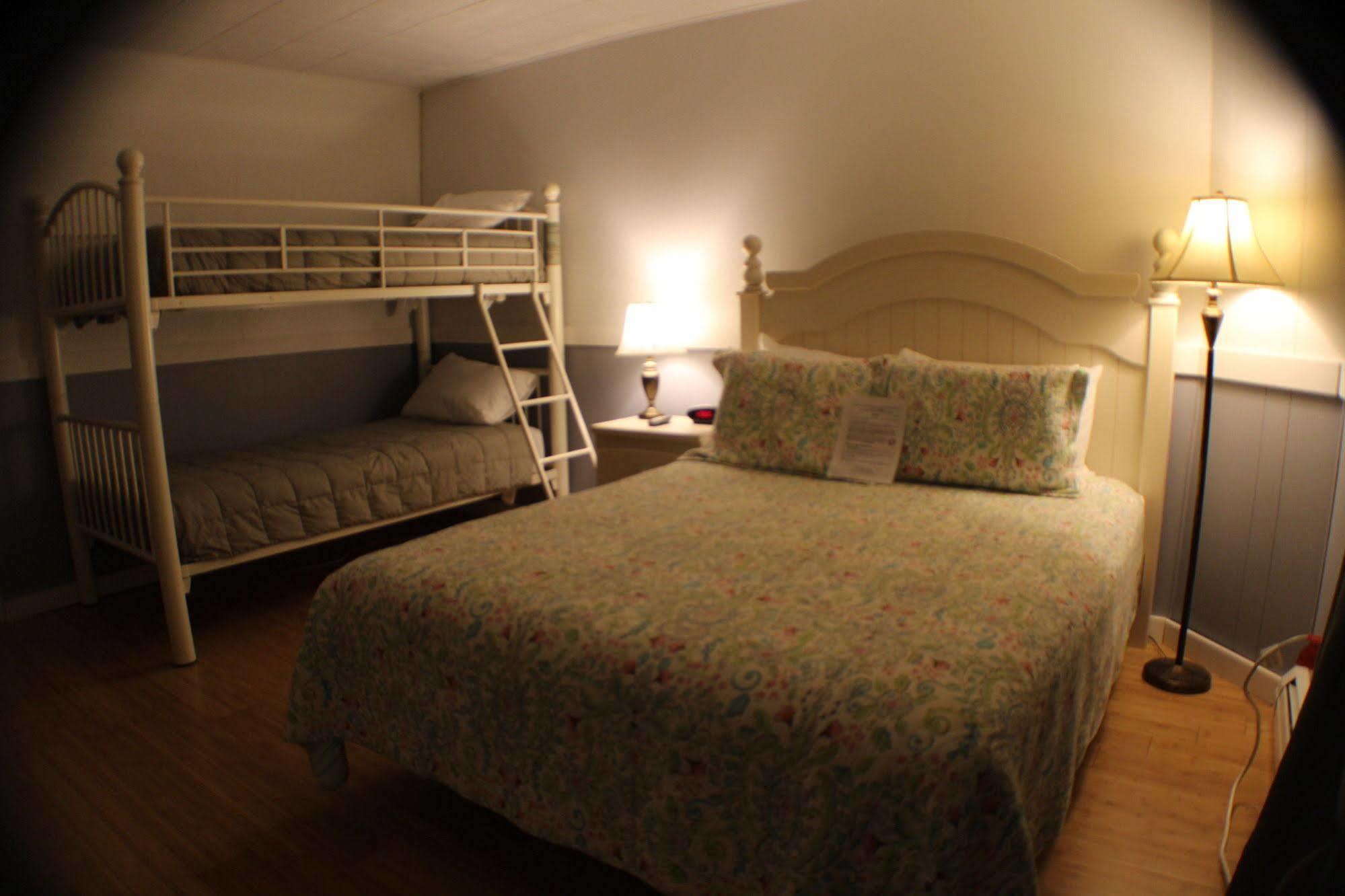Bondville Bromley View Inn المظهر الخارجي الصورة